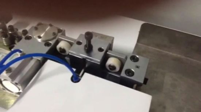 Cortadora de plegado de acero automática para la fabricación de troqueles planos