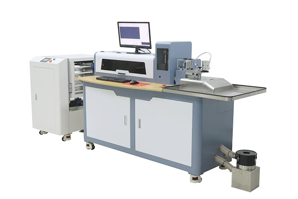 M&aacute;quina de reglas de acero