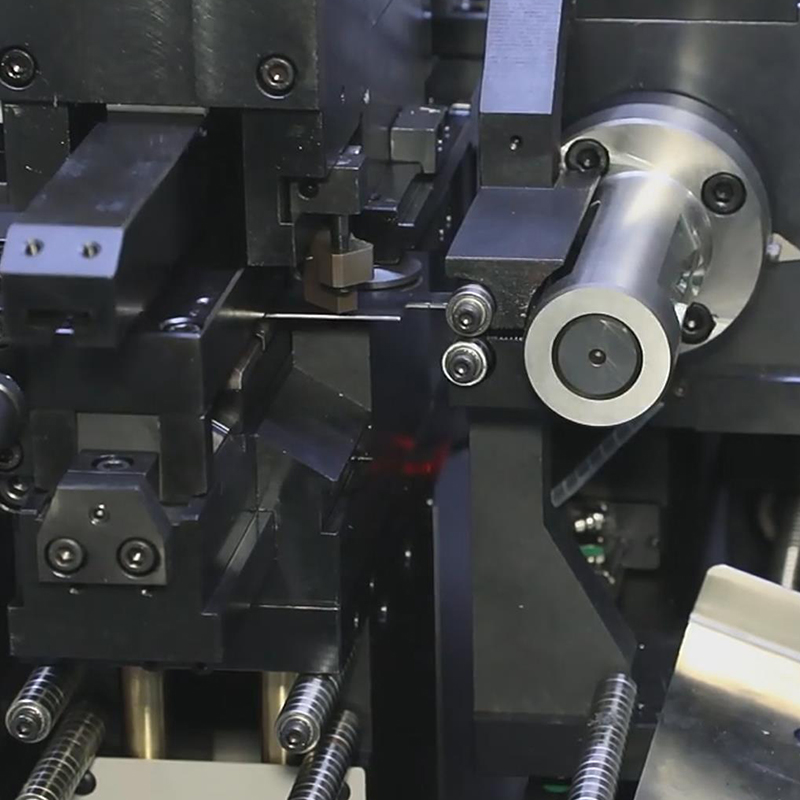 Fabricante de la máquina de flexión de reglas de acero giratorio automático de alta precisión para la fabricación de troqueles